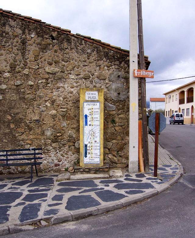 Arriving in Aldeanueva del Camino