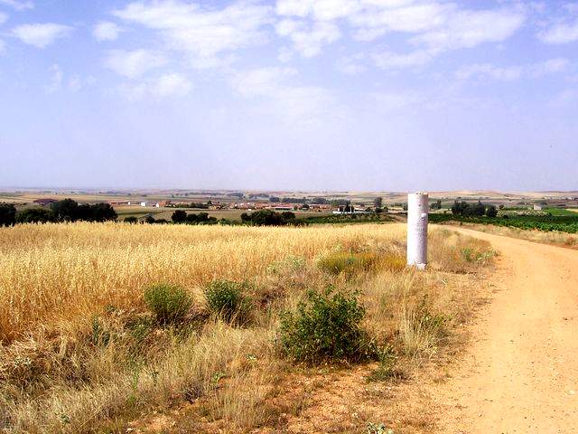 Arriving in Villanueva de Campe�n