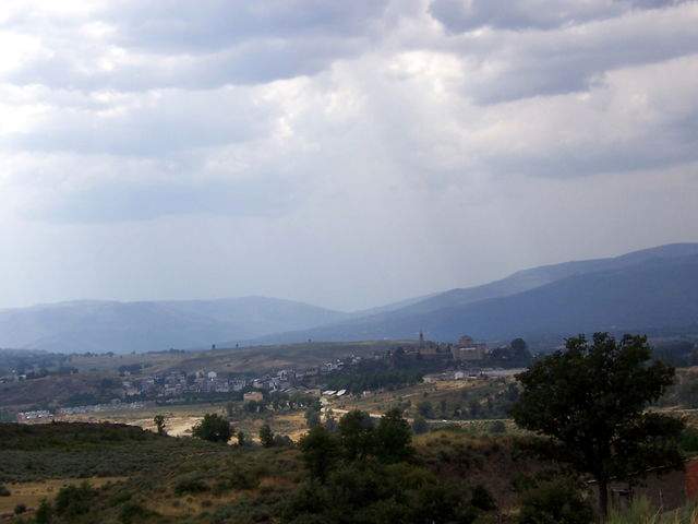 First view of Puebla de Sanabria