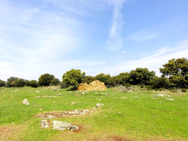 Ruined house after Puente Quintos
